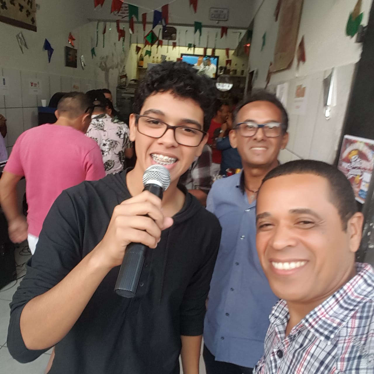 Festa Junina 2019 com presença do cantor Felipe Viana e Josep